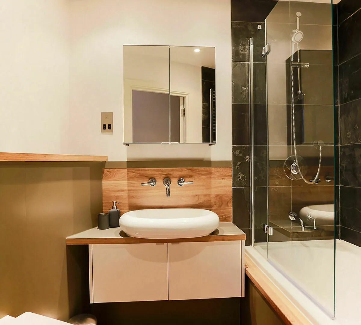 Rojen Apartments Liverpool Street London